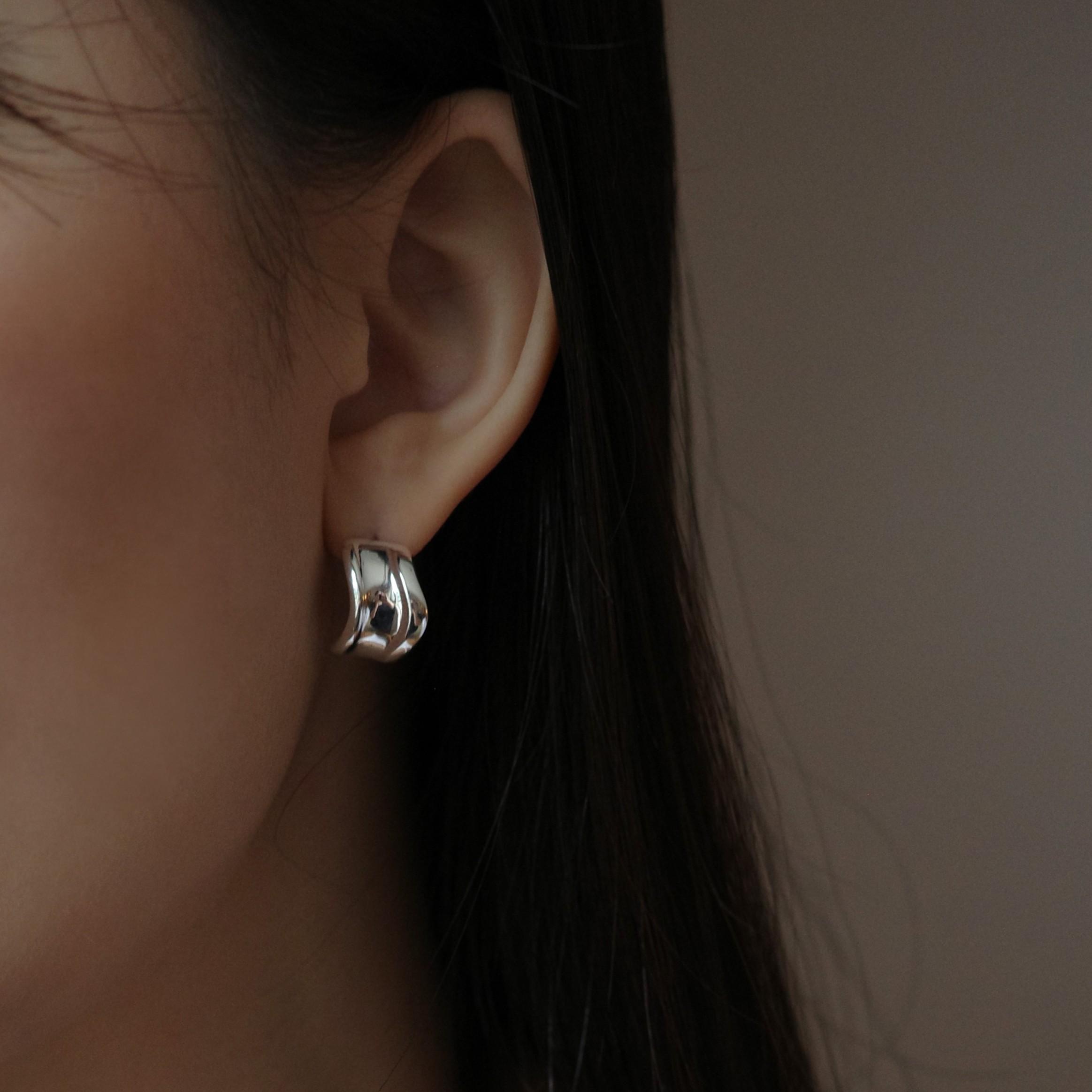 Contour Earrings (2 color)
