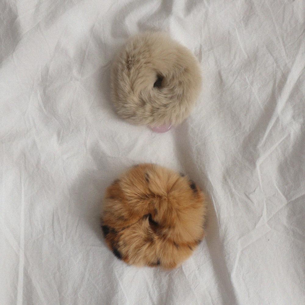 RABBIT HAIR TIE
