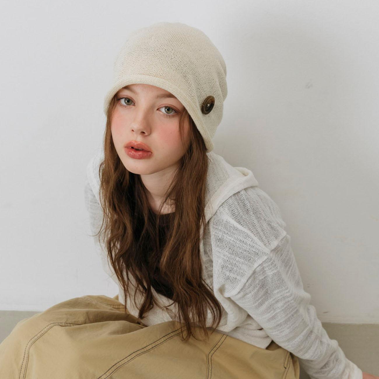 BUTTON ROLL UP BEANIE HAT_IVORY