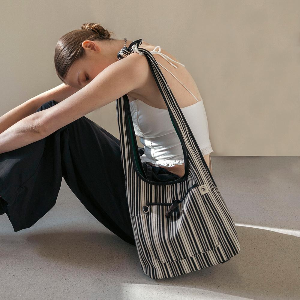 Le Peppe canvas bag (르빼빼 캔버스 숄더백) stripe