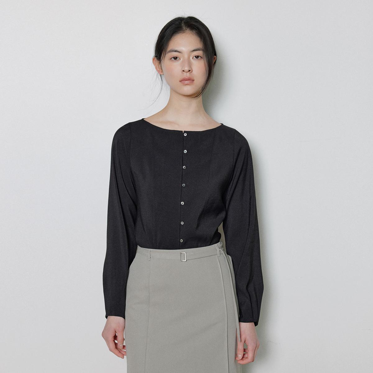 [현지 PICK]Tiana Boat Neck Blouse (Black)