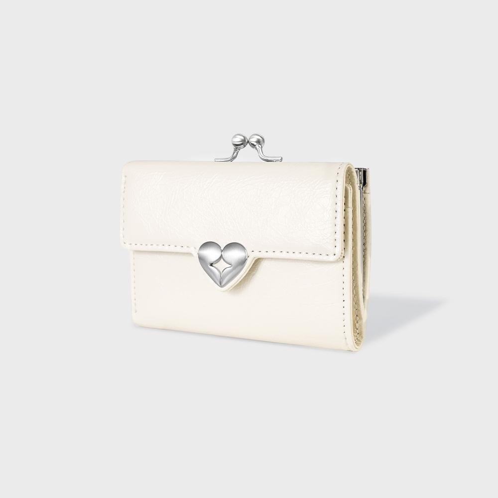 CRINKLE HEARTY FRAME WALLET - VANILLA