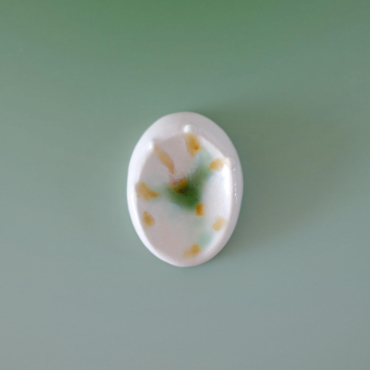 oval worry stone [natural]
