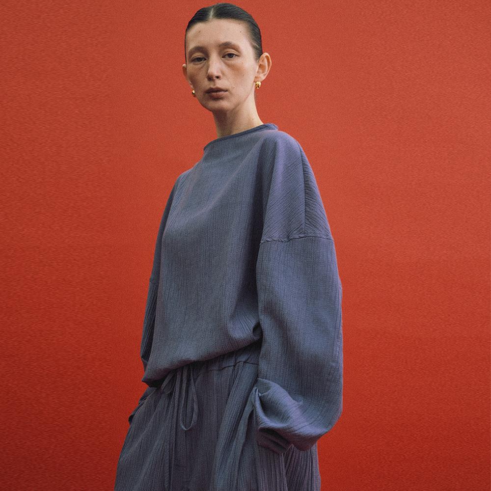 LIGHT SILHOUETTE BLOUSE (BLUE PURPLE)