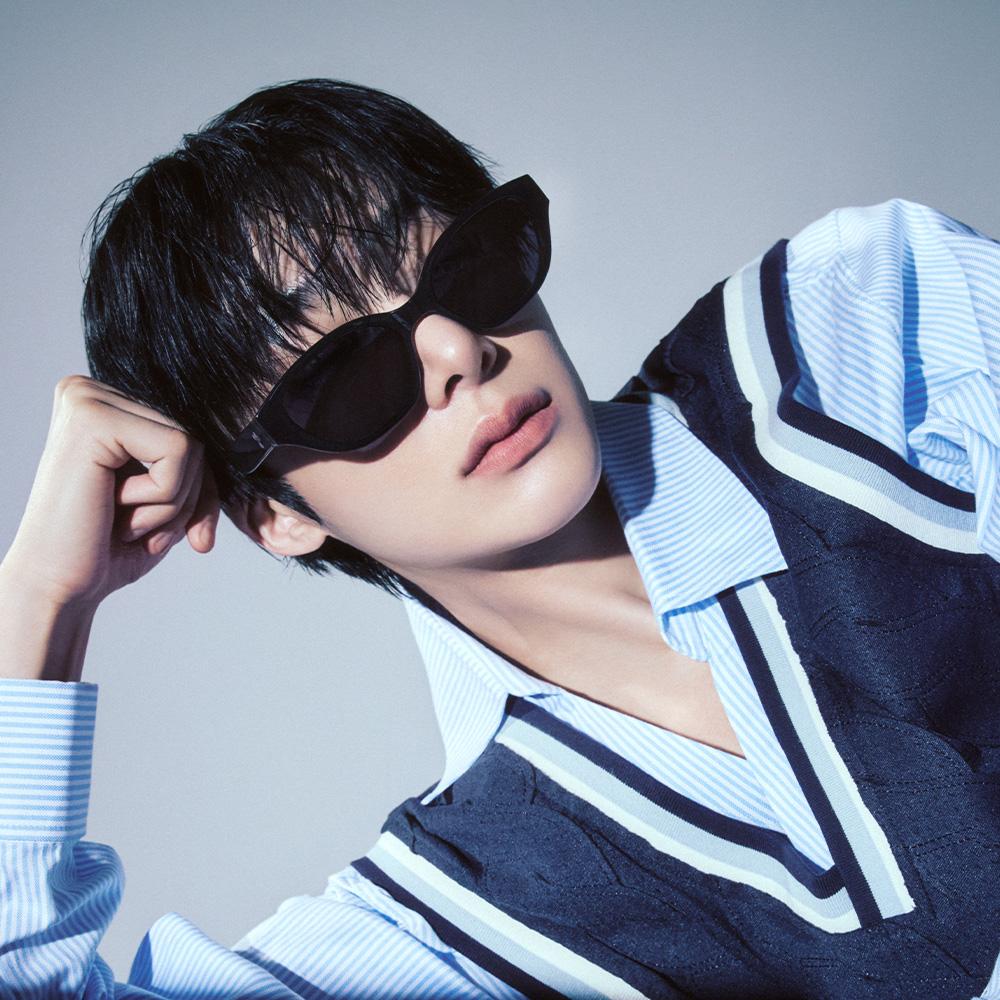 [몬스타엑스 형원 PICK] SOYE 폴더 선글라스 BLACK