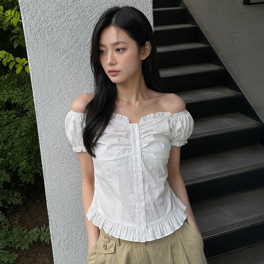 WOMAN 캡 슬리브 하트넥 셔링 블라우스 [WHITE] / WBE2L03530