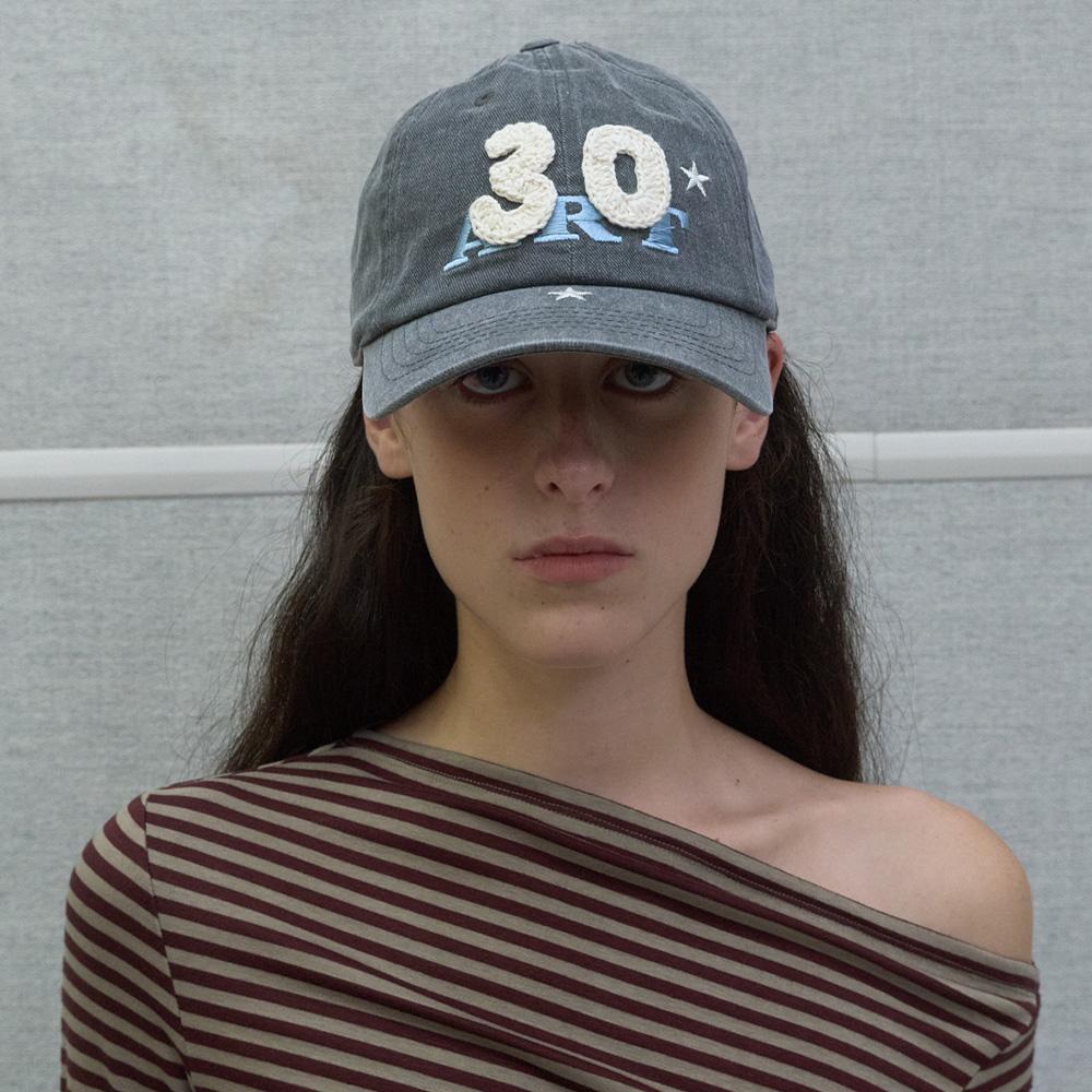 [지수, 뉴진스 민지 착용] Art 30 Cap UNISEX Charcoal