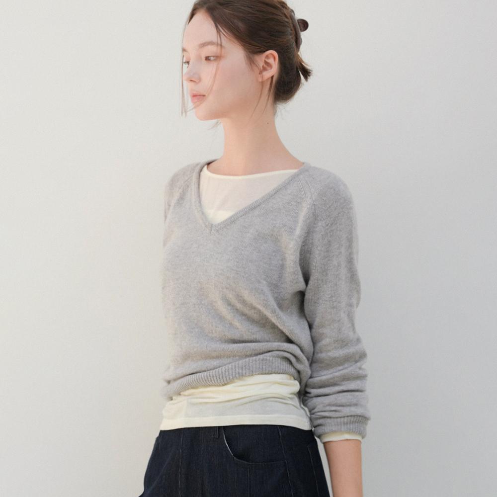 Yuzu classic V knit (gray)