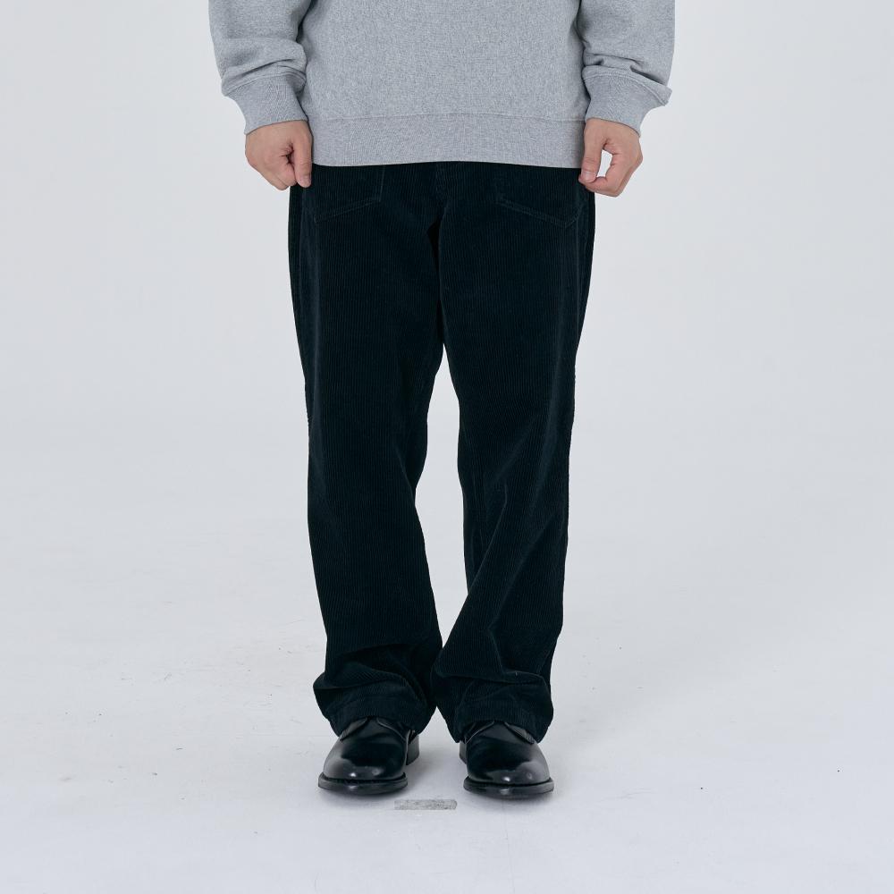 UO CORDUROY PANTS BLACK
