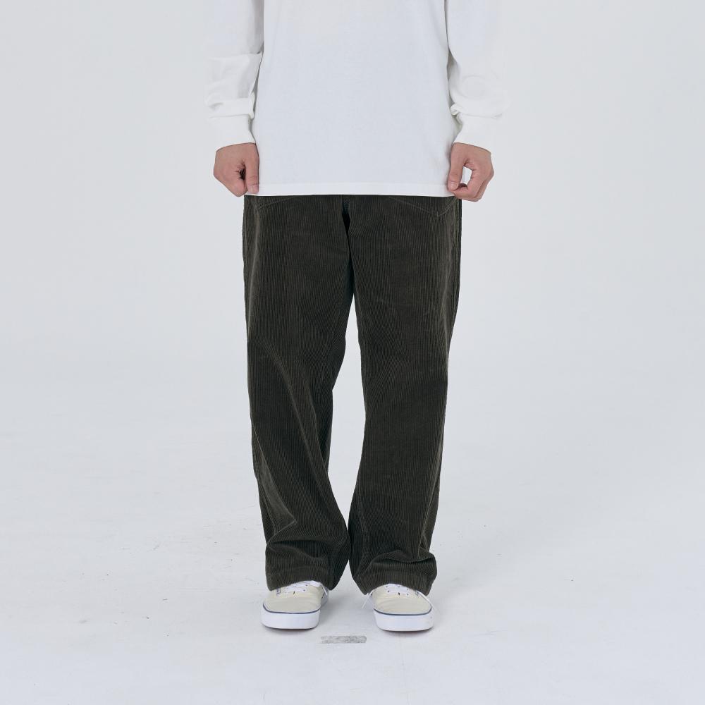 UO CORDUROY PANTS KHAKI