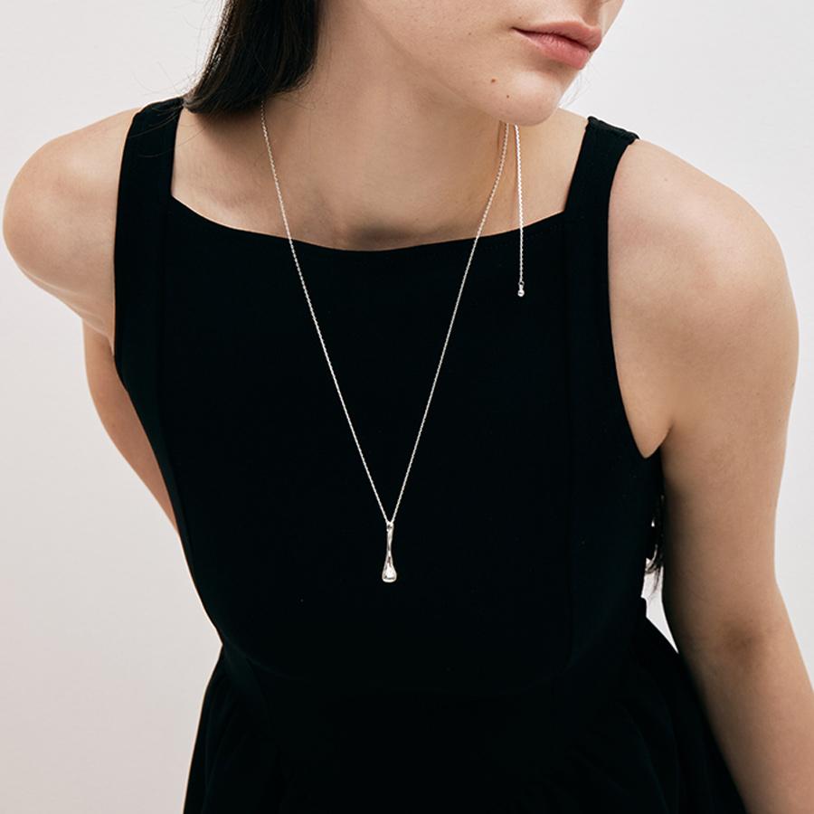[29CM단독][레드벨벳 슬기,소유 착용] long tear pendant necklace