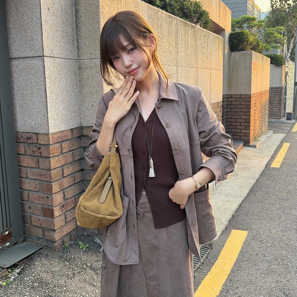 싱글 스웨이드 자켓형 블라우스 OL6AB9030