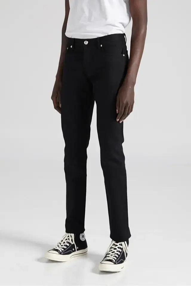 A.P.C 쁘띠 뉴 스탠다드 블랙진
