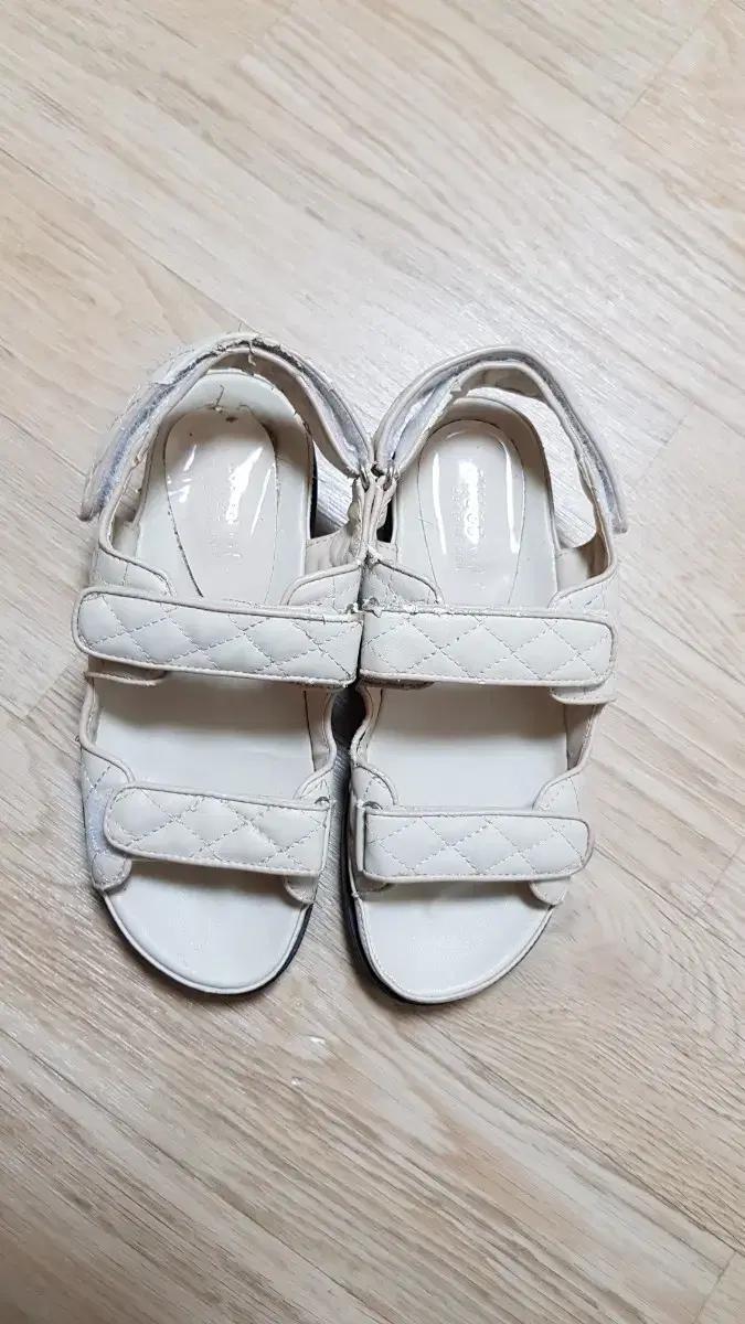 여성 편한 스트랩 샌들 245사이즈