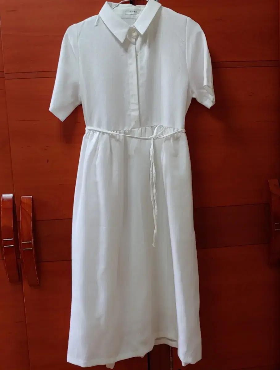 화이트 반팔 카라 셔츠 원피스 청순한 여름 시원한 단추 오픈형 린넨