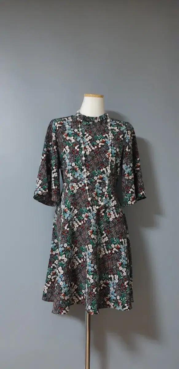 자라 플로럴 미니 원피스