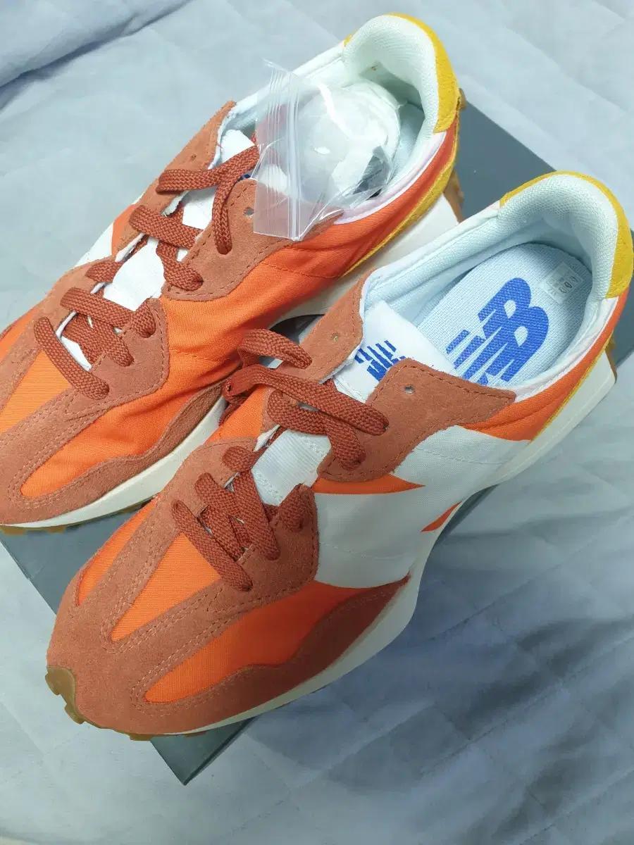 뉴발란스 327 오렌지 230 250 265 270 275 295 사이즈