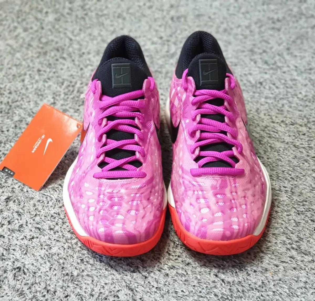 새상품)나이키 에어줌 케이지3 테니스화 운동화 사이즈 230