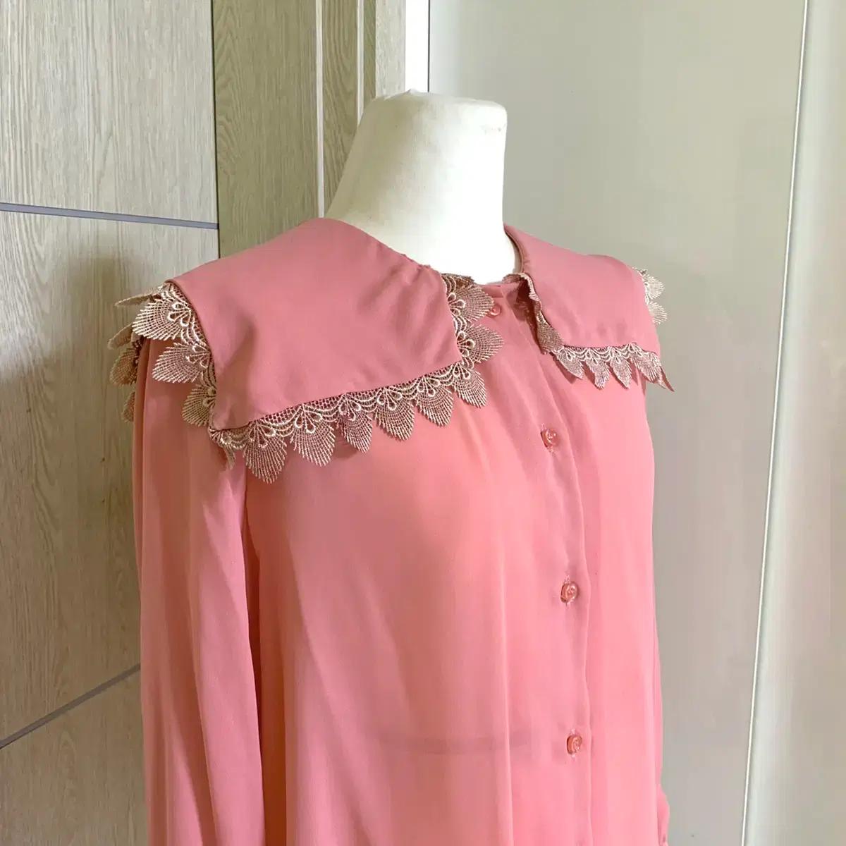 (가격할인) 핑크색 러블리 블라우스 (새상품)