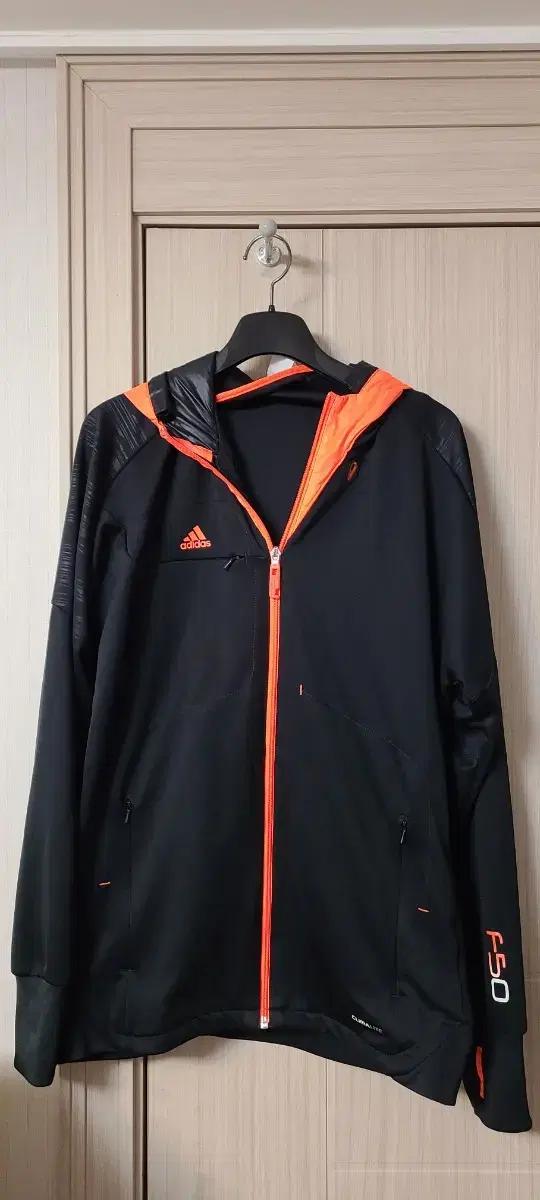 아디다스 100입니다