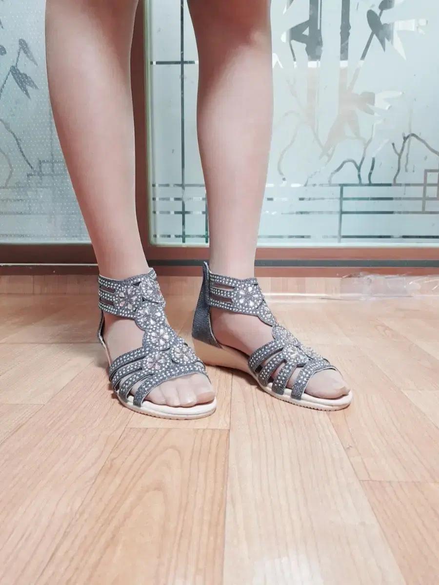 여름 솔리드 무지 여성 샌들 스톤 타입