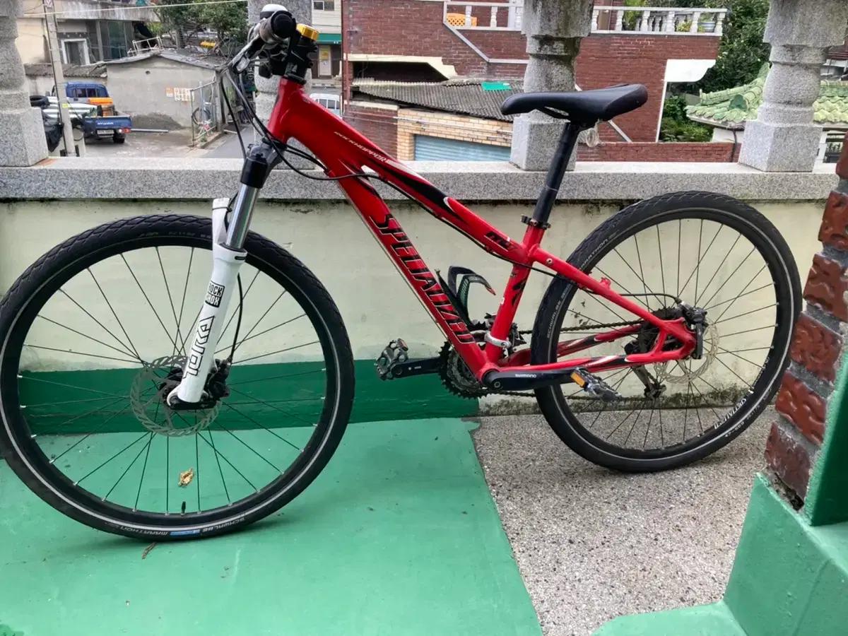 스페셜 라이브드 락하퍼 21단 MTB 팝니다