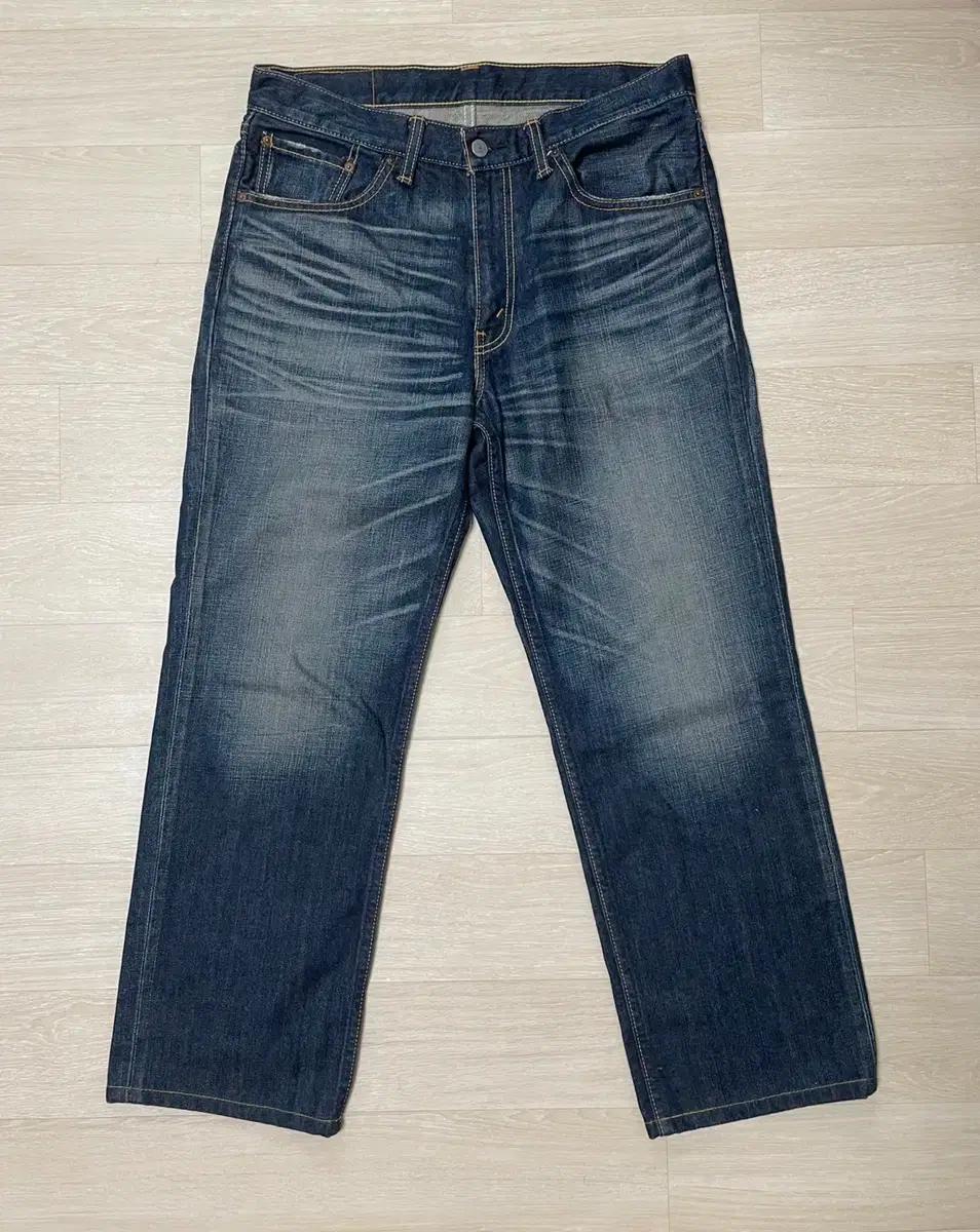 Levis 리바이스 702 Every Garment Guaranteed