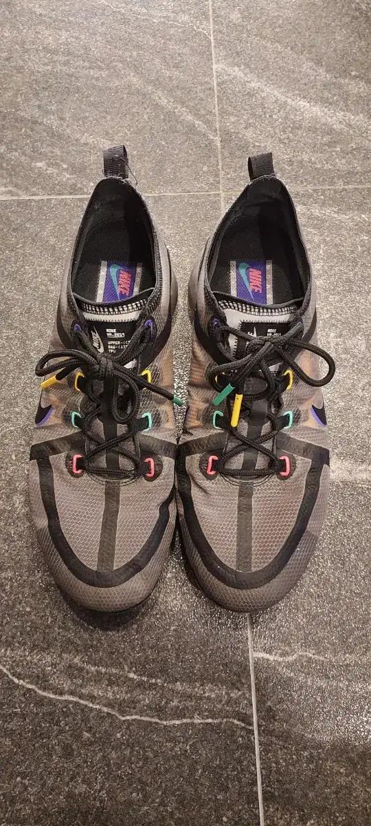 나이키 베이퍼 맥스 컬러 사이즈(285)