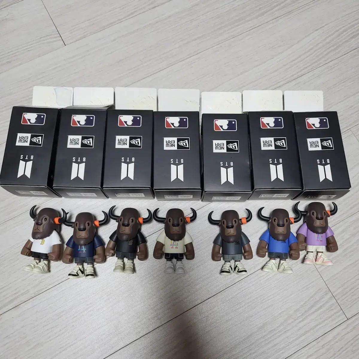 뉴에라 팔로 BTS 방탄 방탄소년단 피규어 7종 풀셋 팝니다