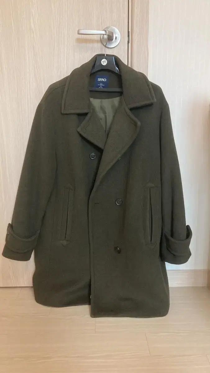 스파오 여성 루즈핏 피 코트 카키