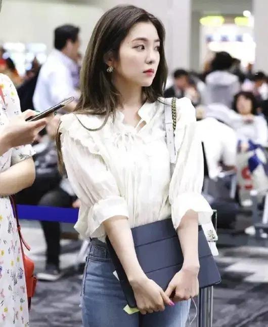 레터프롬문 블라우스 (새상품 무료배송)