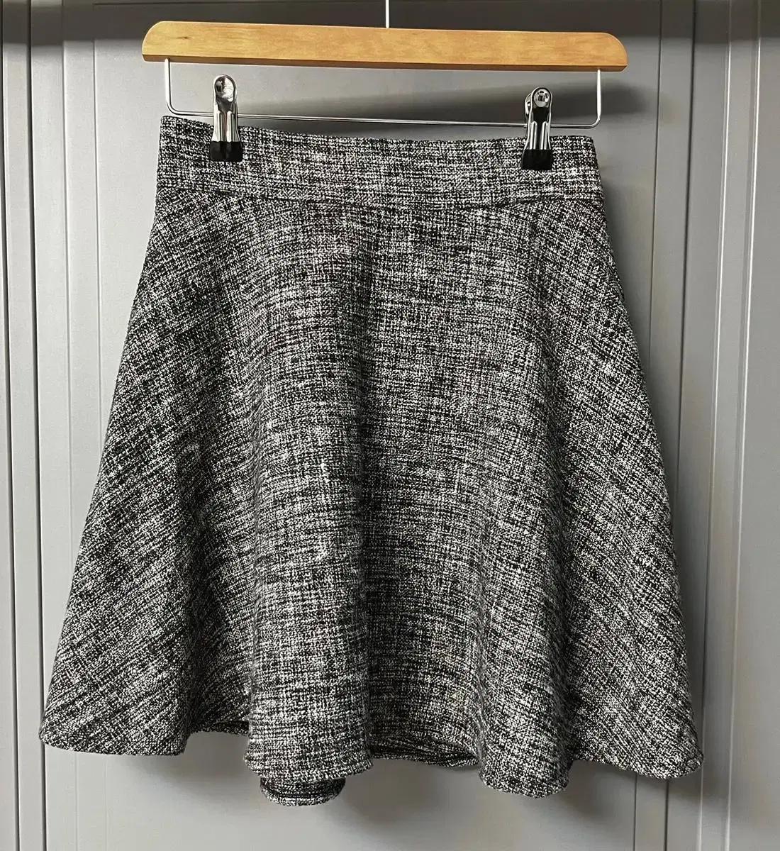 여성 성인 가을 겨울 플레어 에이라인 치마 미디 스커트 하의 원피스 밴딩