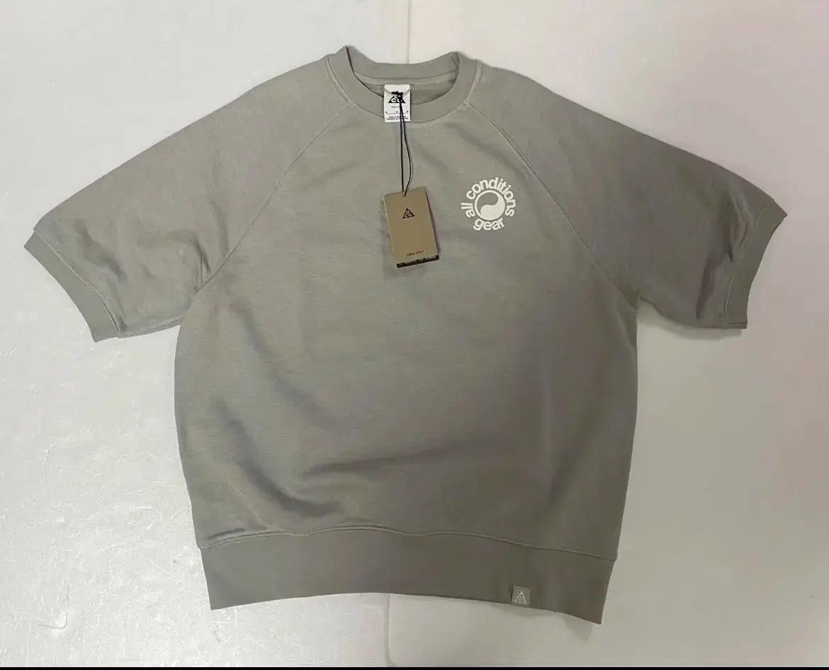 나이키 남성 acg 그레이 반팔 nike