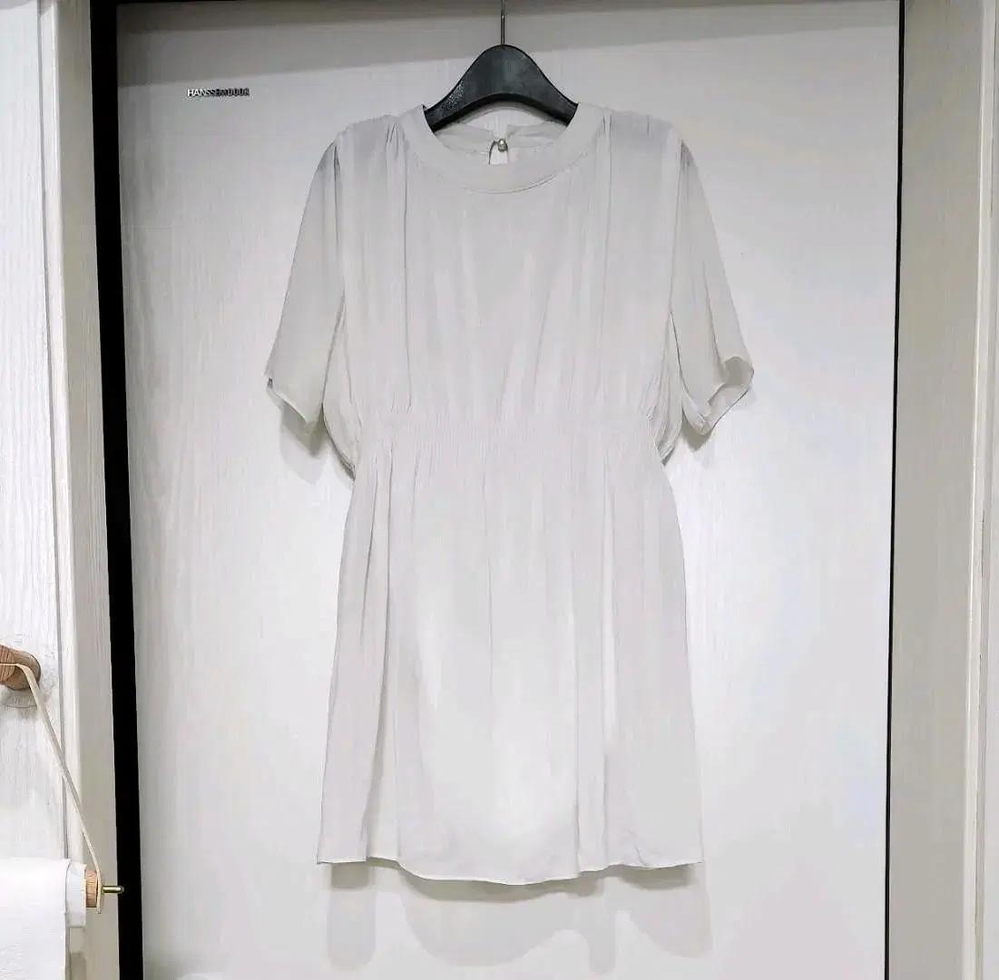 [새상품]셔링원피스/미디원피스/여름원피스/여성원피스/쉬폰원피스