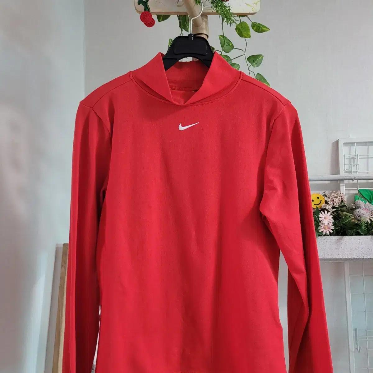 S 나이키 에센셜 빨강 반목 폴라티   반목티