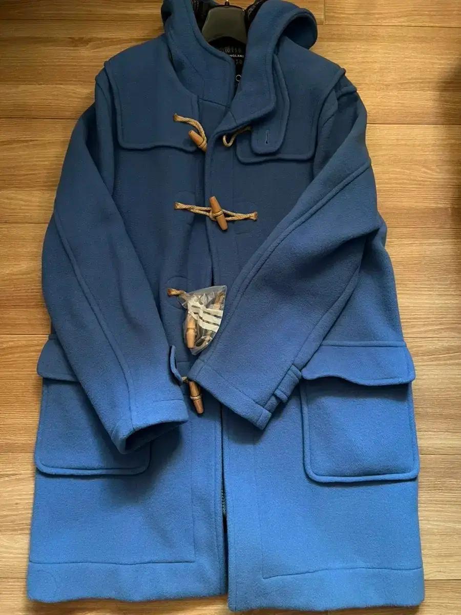 런던 트레디션 더플 코트 블루 컬러 42 사이즈 판매합니다