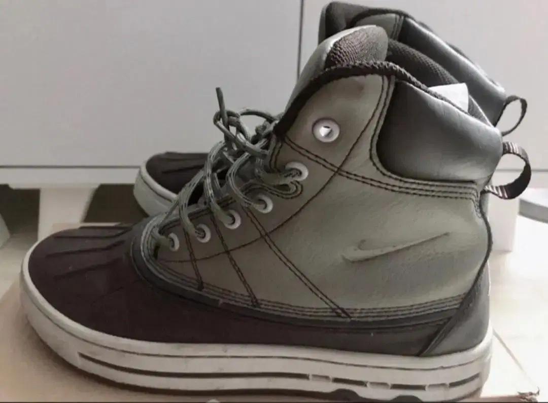 나이키 방수 블레이져 235-240