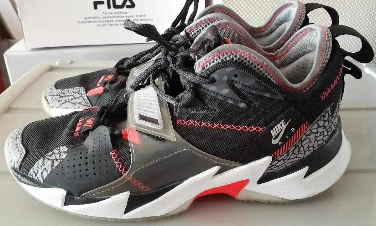 조던 와이낫 제로3 PF 260