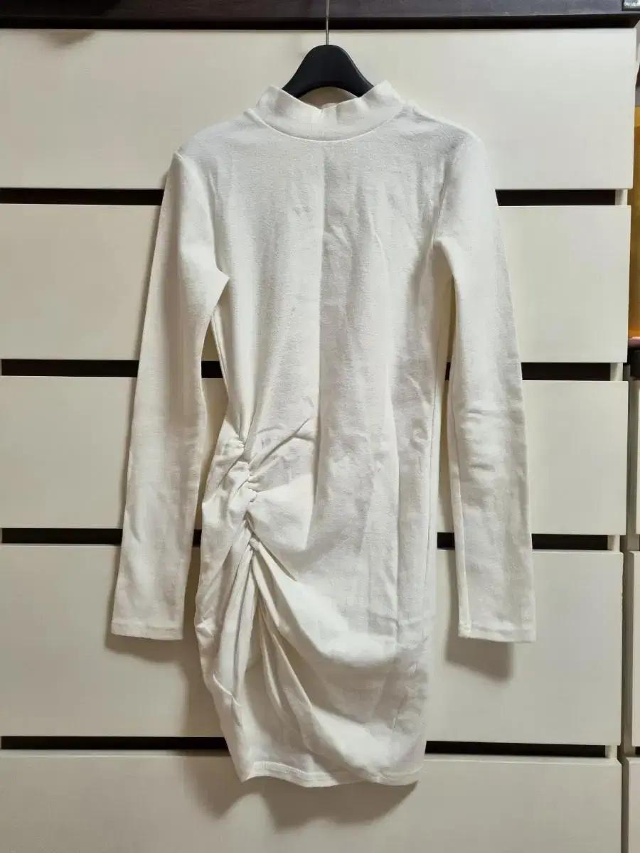 [FREE] 원더플레이스 셔링 겨울 원피스