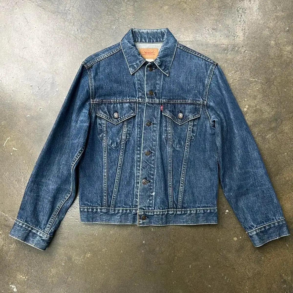 Vintage Levi's Denim Jacket (S)