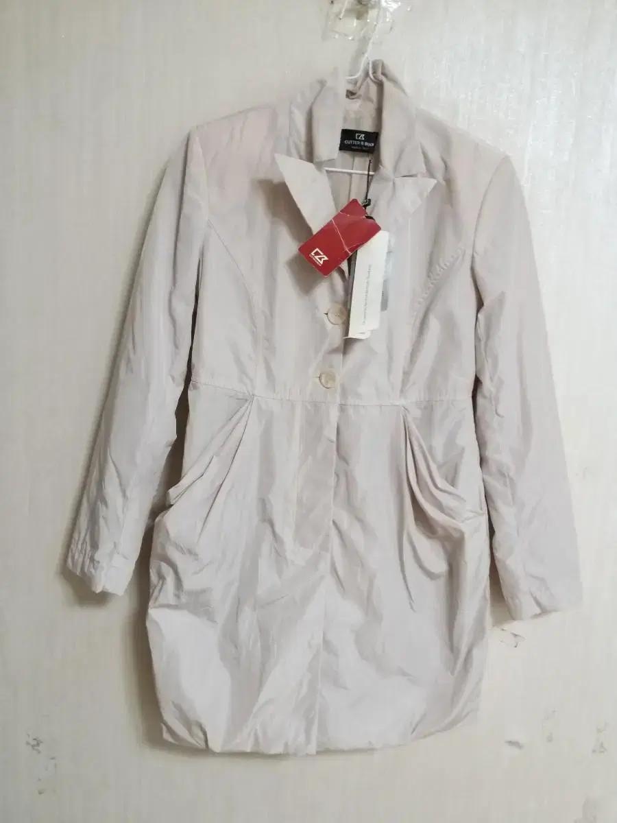 여성 커터앤벅 봄.가을 트렌치코트 (새상품.85-90)