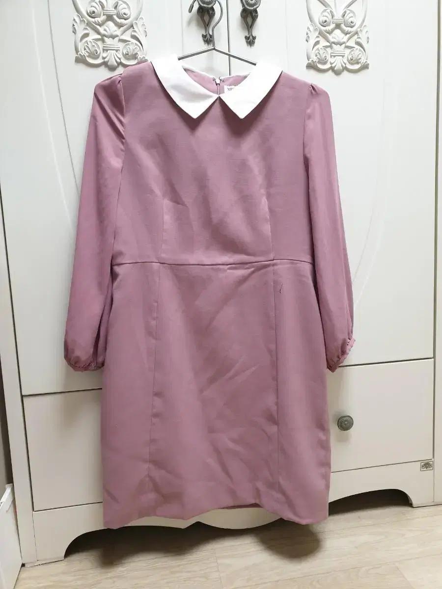 미쏘 미니원피스(L) 하객룩 하객원피스 흰색 카라 봄원피스