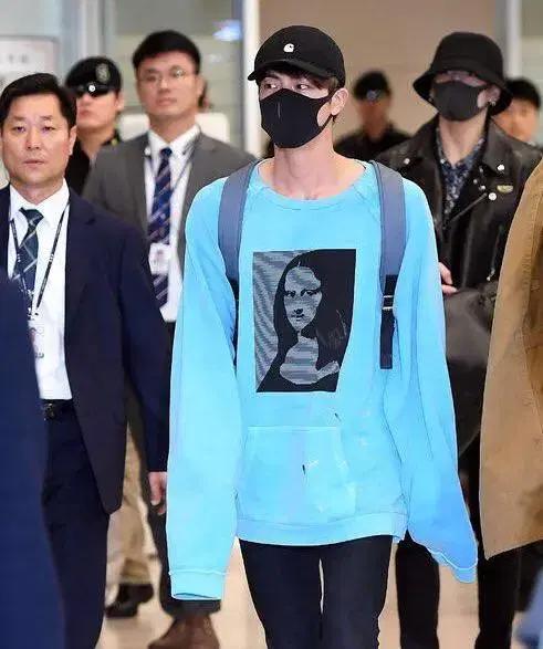 BTS 진 메종 마르지엘라 모나리자 맨투맨