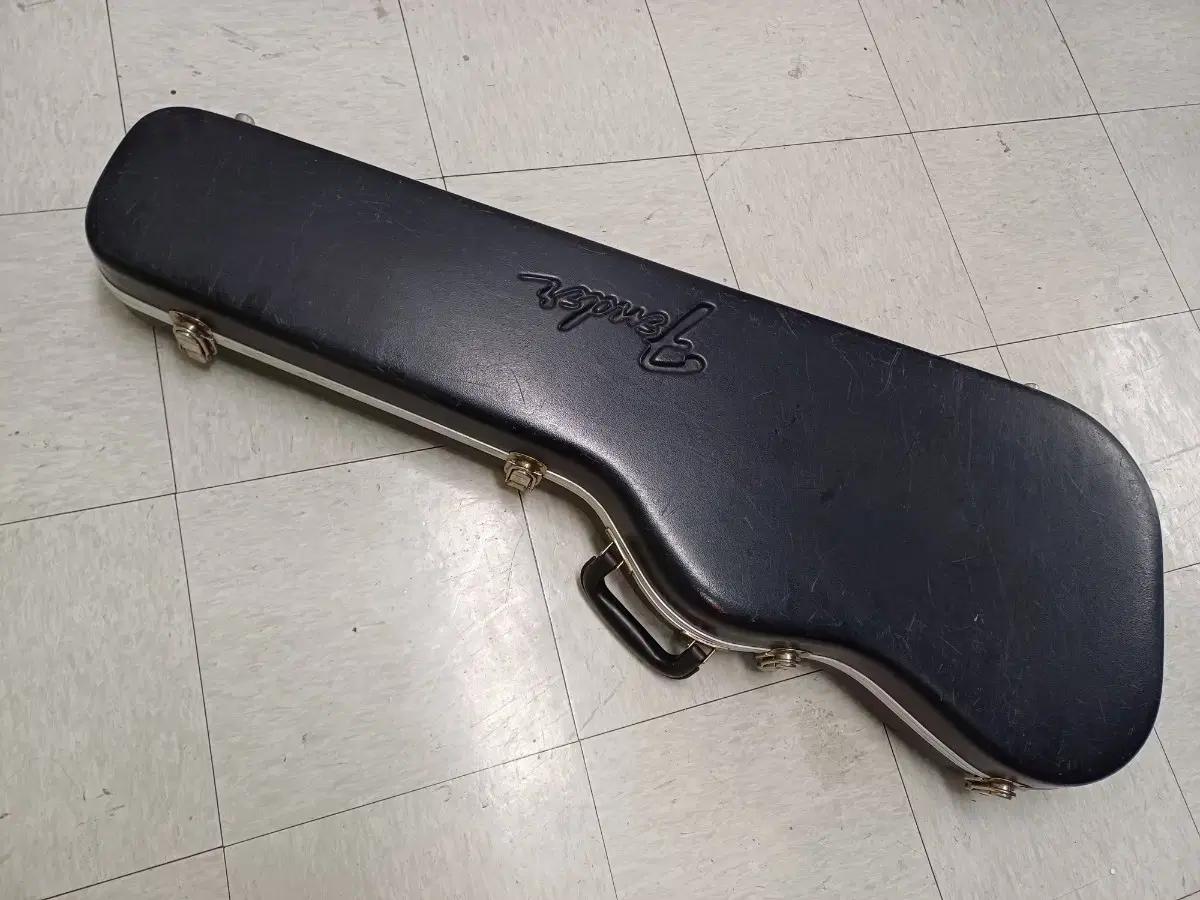 fender stratocaster American Standard
