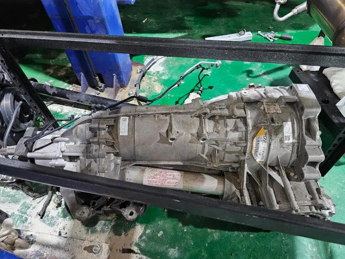 아우디 A6 A7 C7 50 TFSI 미션 TFSI 7M72 ZF8단