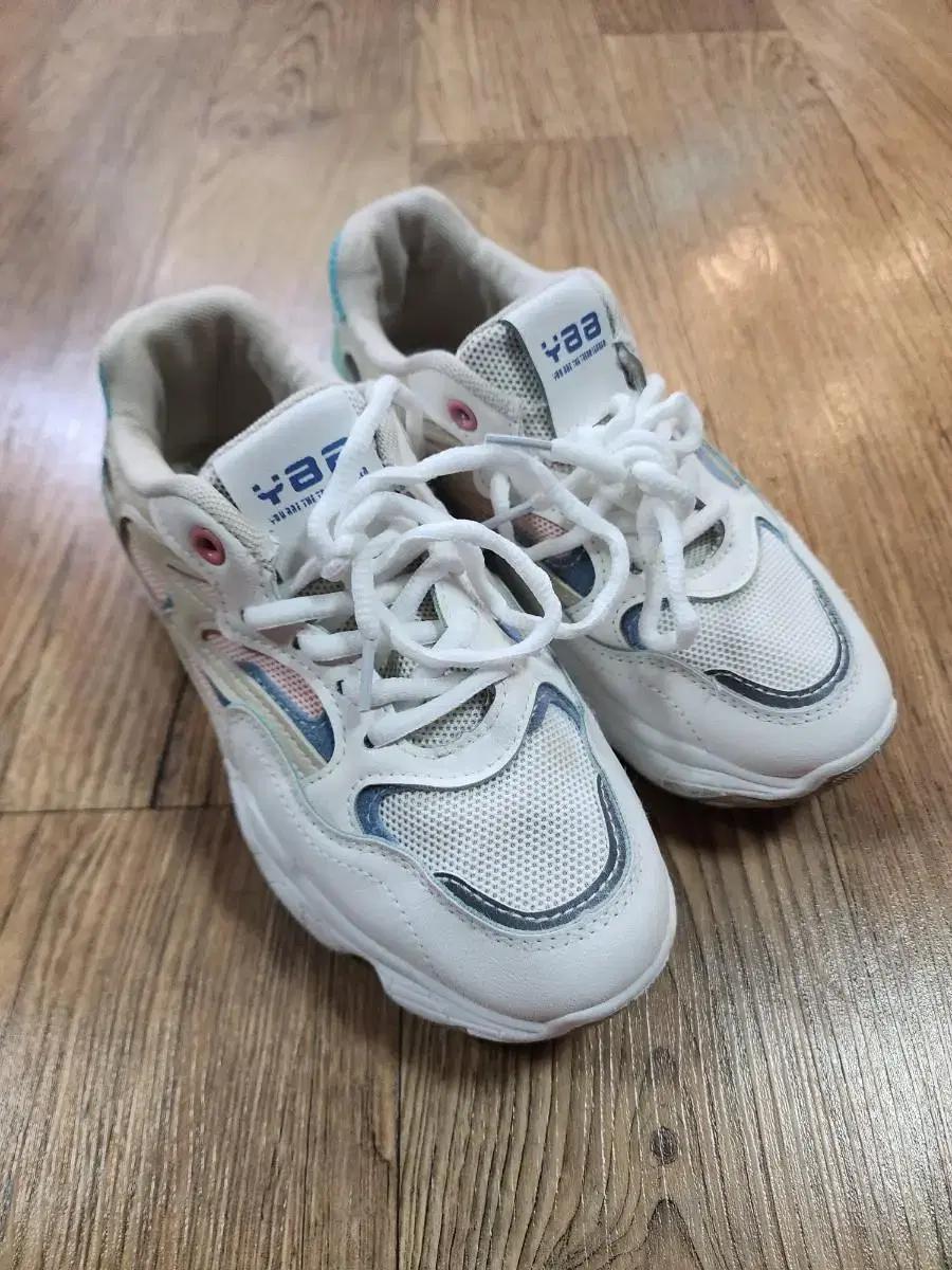 yaa 여성 키높이 워킹화/운동화/스니커즈 220mm