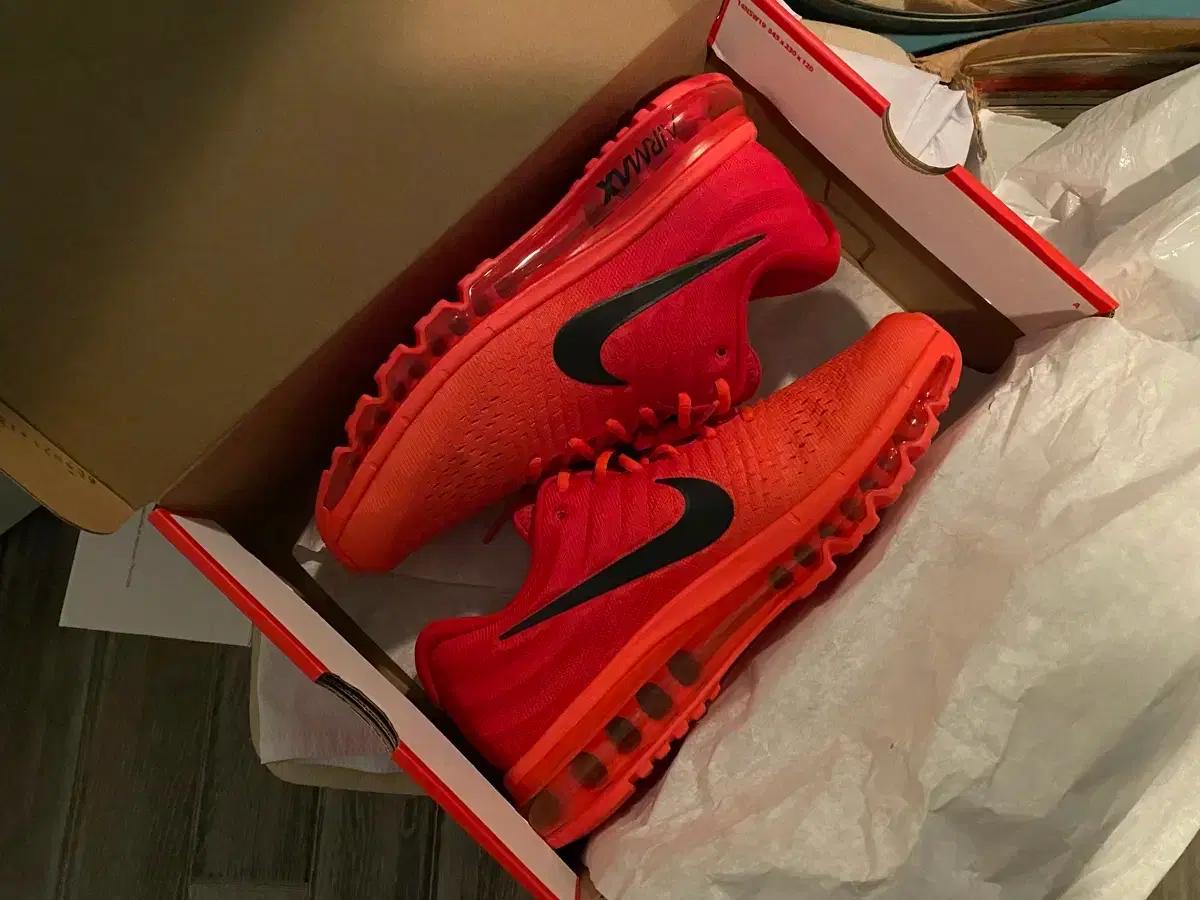 나이키 에어맥스 2017 레드 러닝화