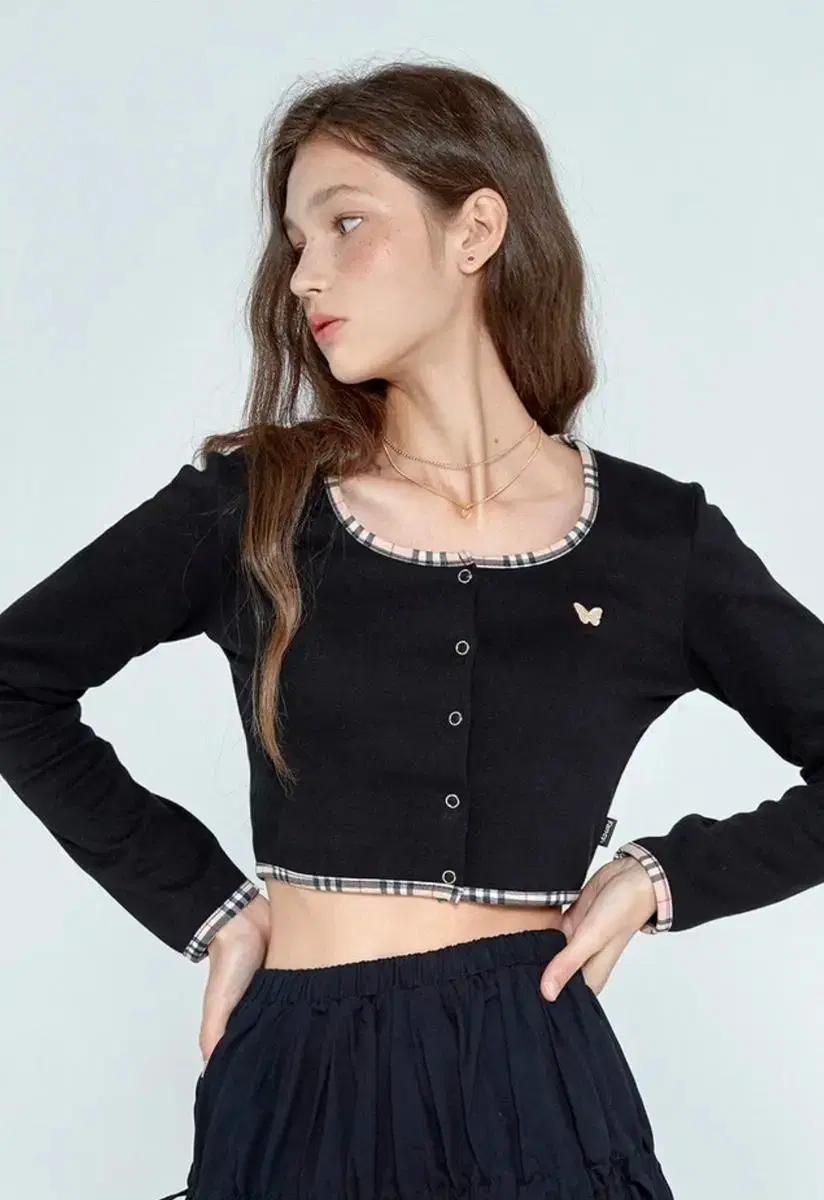 네스티팬시클럽 체크 라인 크롭 가디건