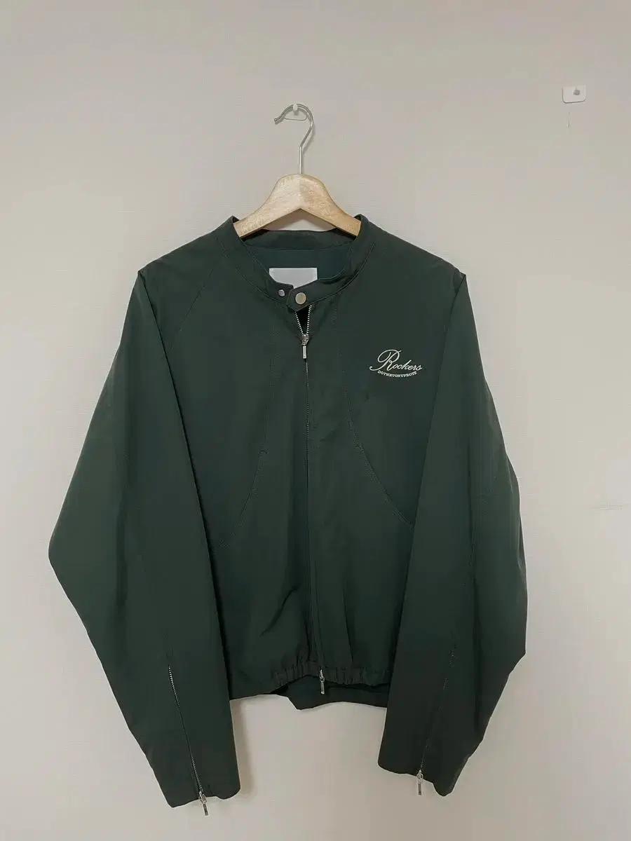 [L]etce curved biker jacket