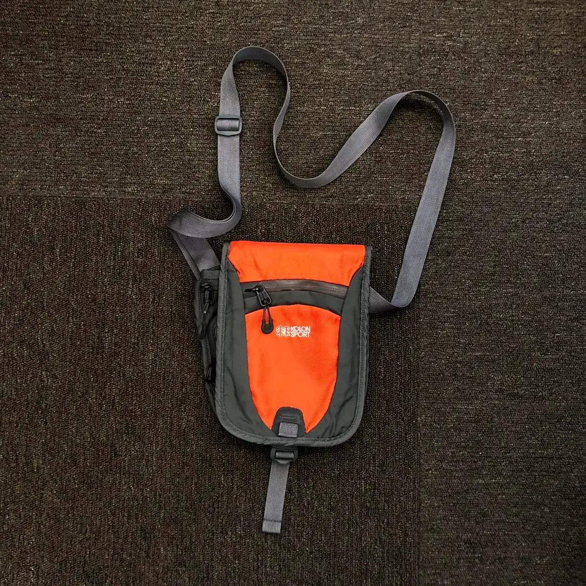 Vintage KOLON SPORT orange cross bag